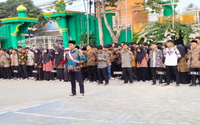 HARI BATIK NASIONAL DI MAN 1 PANDEGLANG