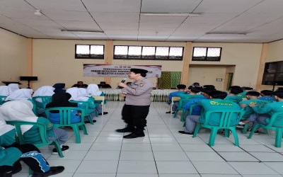 SOSIALISASI PENYEBARAN PAHAM INTOLERAN, RADIKAL, DAN TERORISME DARI POLDA BANTEN DI MAN 1 PANDEGLANG